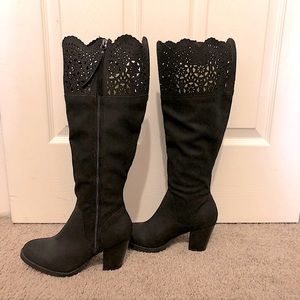 NWOT Black tall boots 6.5M suede with gorgeous lattice cut out at top